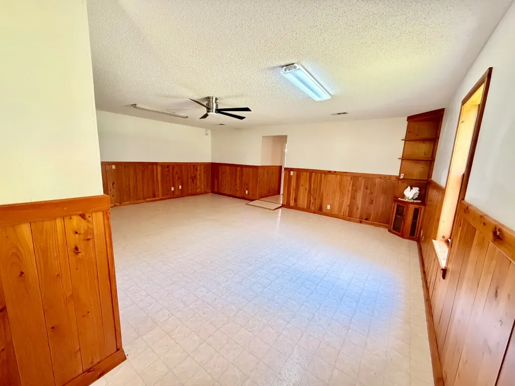 831 Pully Road Calvert AL 36513