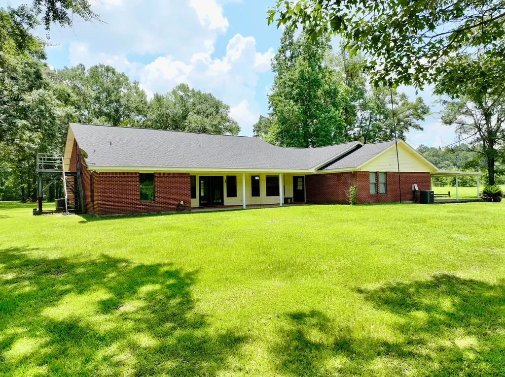 831 Pully Road Calvert AL 36513