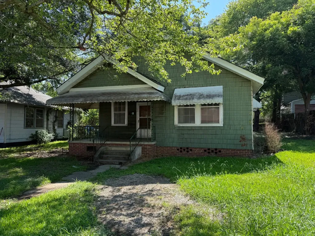 1206 Arthur Street Gadsden AL 35903