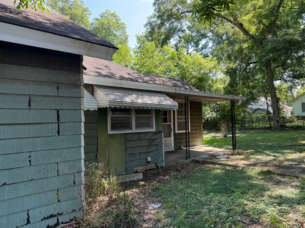 1206 Arthur Street Gadsden AL 35903