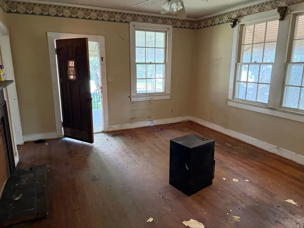 1206 Arthur Street Gadsden AL 35903