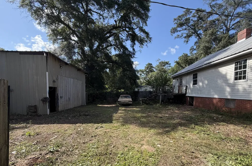134 Pinewood Avenue Hueytown AL 35023
