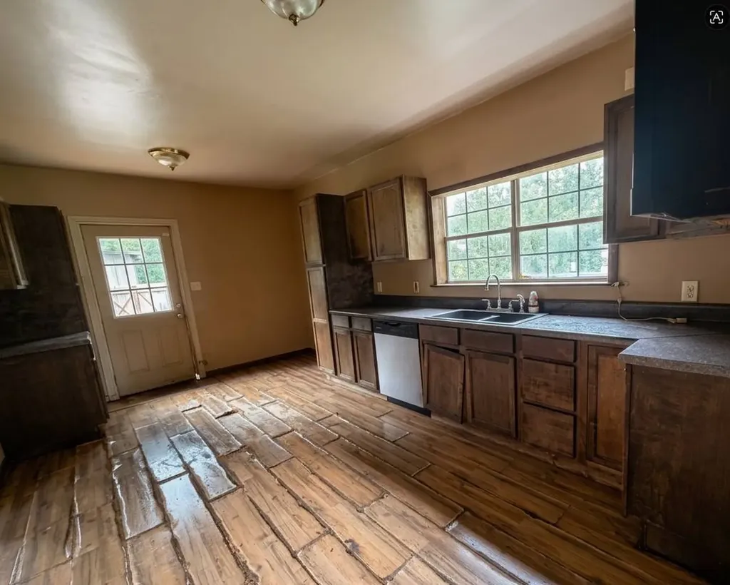134 Pinewood Avenue Hueytown AL 35023