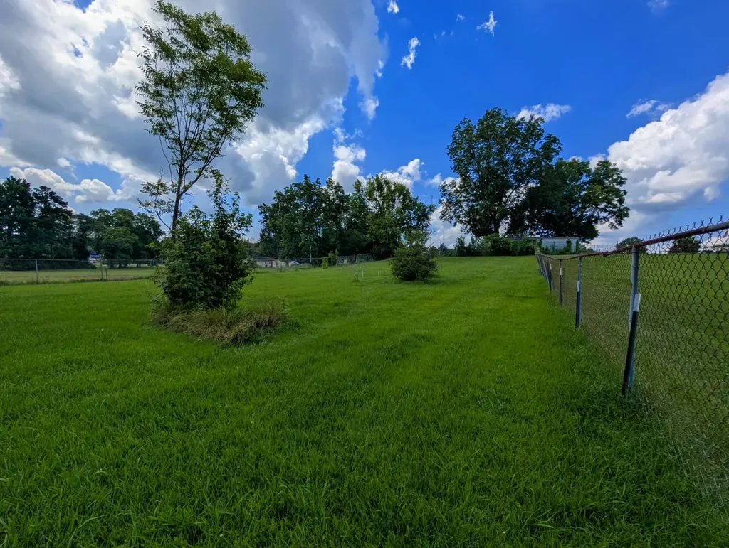 1822 Broadway Avenue Gadsden AL 35904