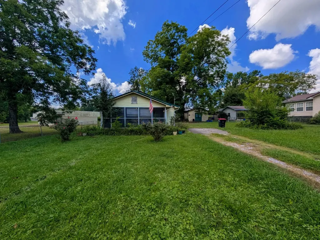 1822 Broadway Avenue Gadsden AL 35904