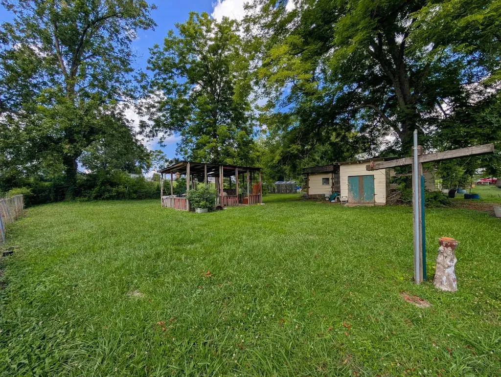1822 Broadway Avenue Gadsden AL 35904
