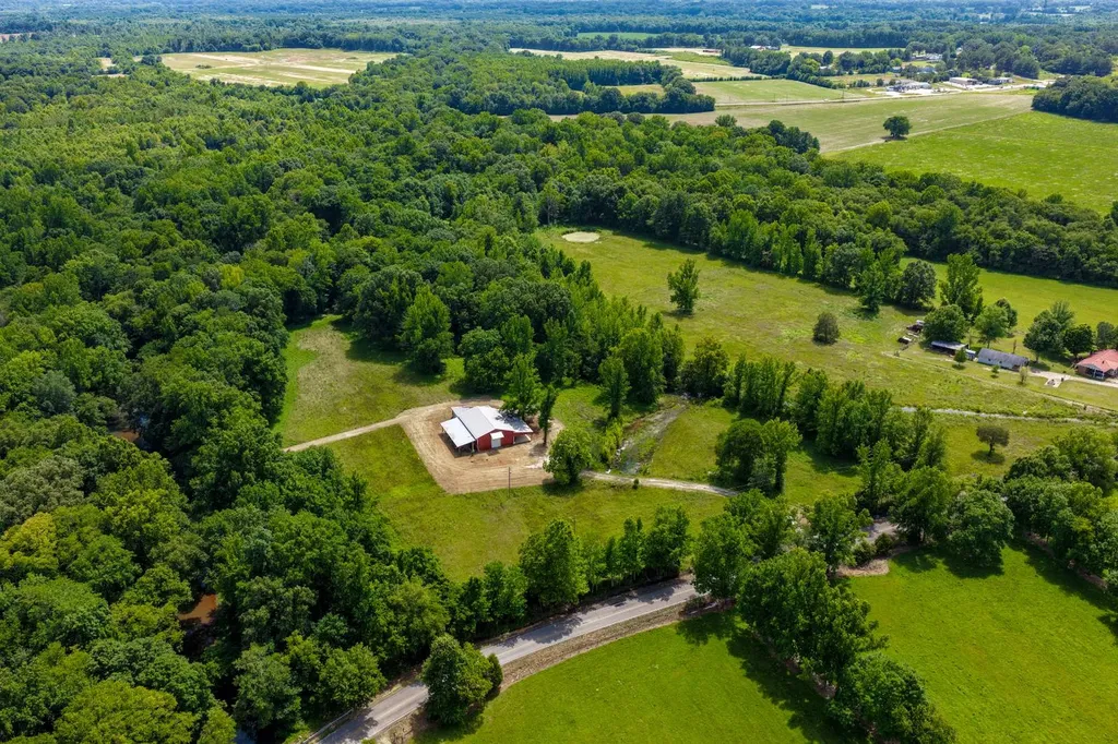 18390 County Road 8 Florence AL 35633