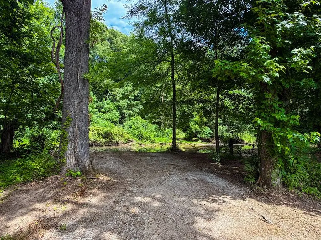 18390 County Road 8 Florence AL 35633