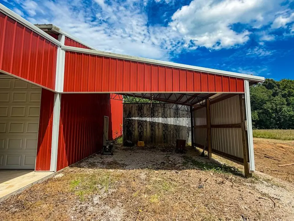 18390 County Road 8 Florence AL 35633