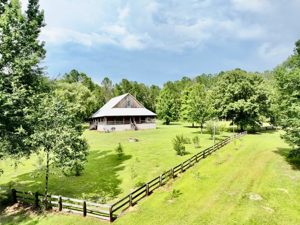 350 Kay Lane Grove Hill AL 36451