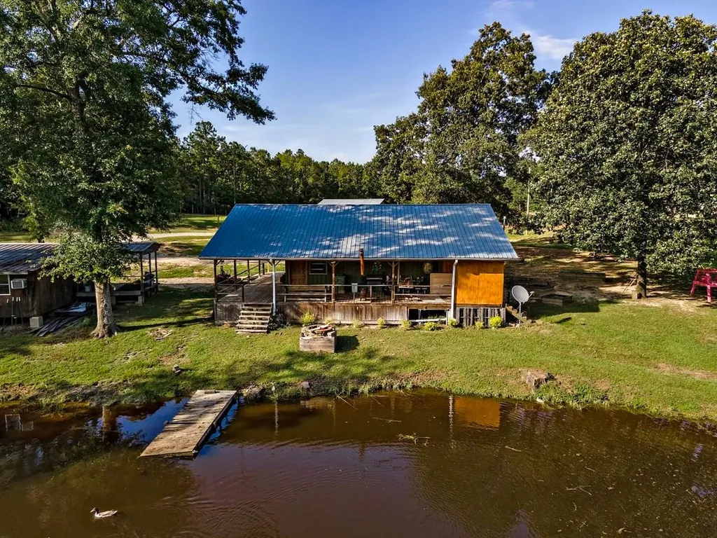 64 Eckhoff Drive Chatom AL 36518
