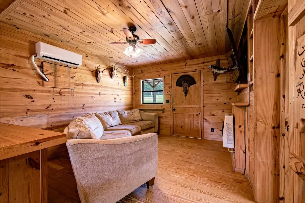 64 Eckhoff Drive Chatom AL 36518