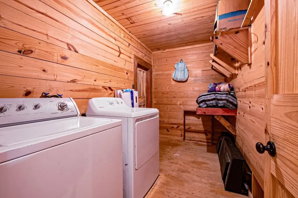 64 Eckhoff Drive Chatom AL 36518