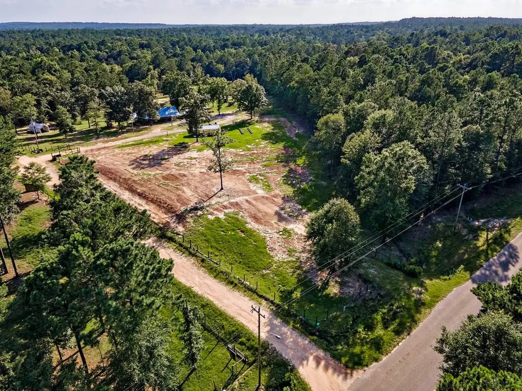 64 Eckhoff Drive Chatom AL 36518