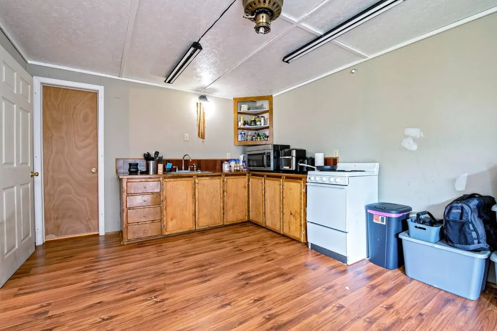 64 Eckhoff Drive Chatom AL 36518