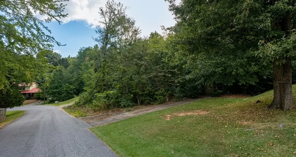 321 Hubbard Circle Anniston AL 36201