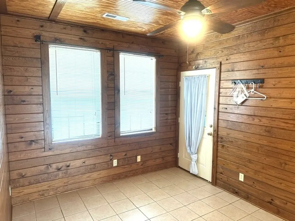 184 Cedar Ridge Estate Russellville AL 35653