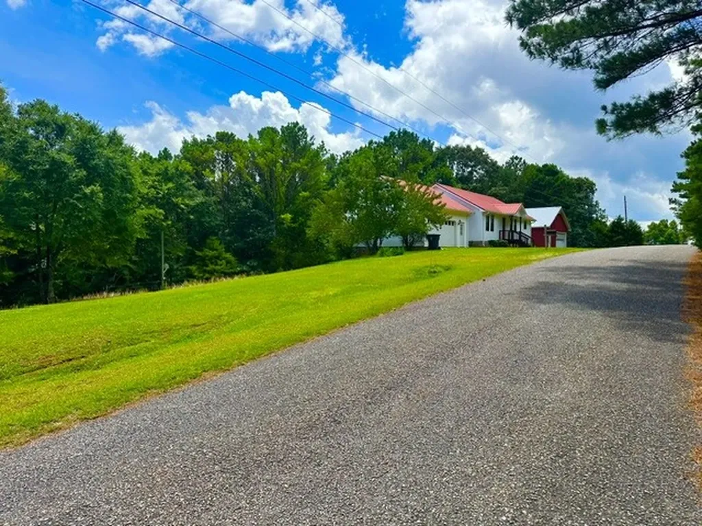 184 Cedar Ridge Estate Russellville AL 35653