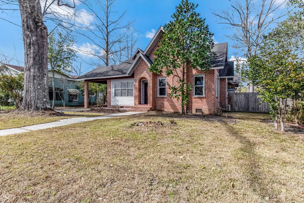817 Douglas Avenue Brewton AL 36426