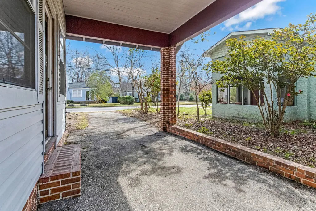 817 Douglas Avenue Brewton AL 36426