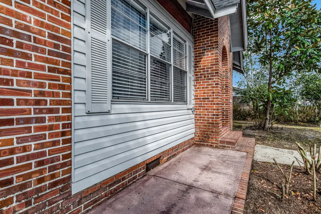817 Douglas Avenue Brewton AL 36426