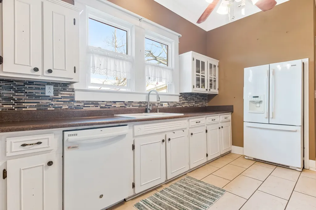 817 Douglas Avenue Brewton AL 36426
