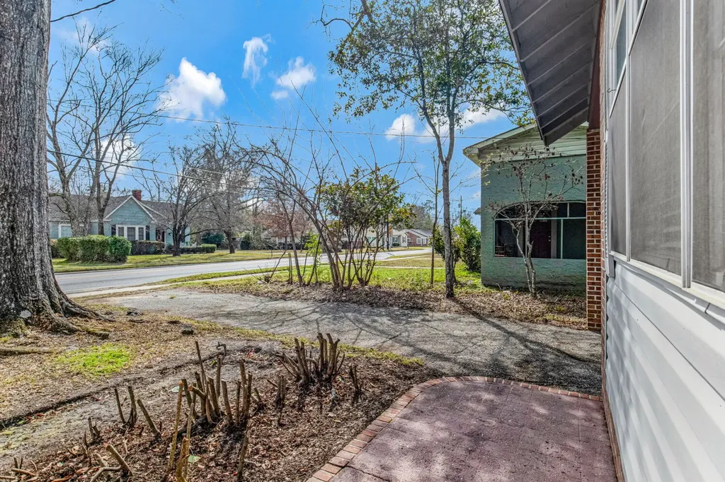 817 Douglas Avenue Brewton AL 36426