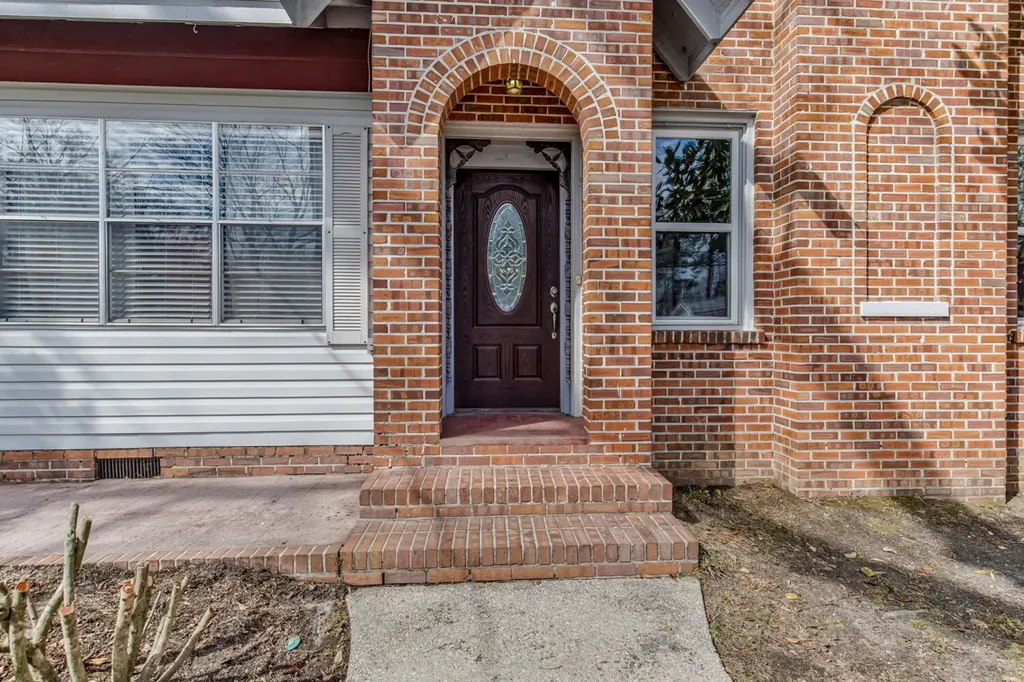 817 Douglas Avenue Brewton AL 36426