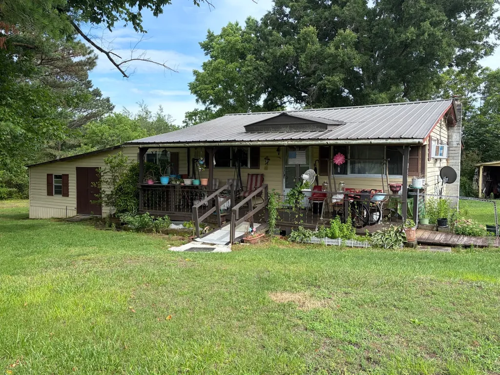 258 County Road 660 Pisgah AL 35765