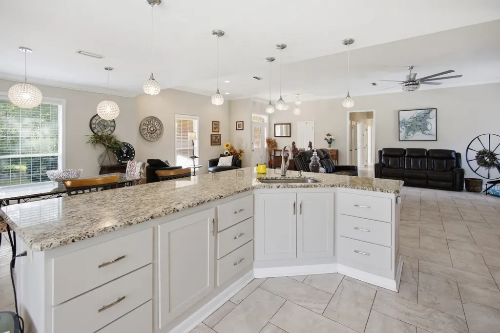 344 Hidden Springs Drive Midland City AL 36350