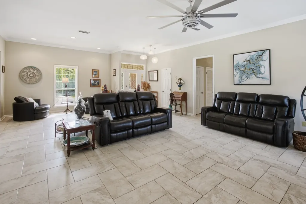 344 Hidden Springs Drive Midland City AL 36350
