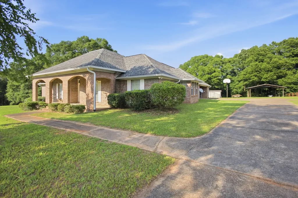 344 Hidden Springs Drive Midland City AL 36350