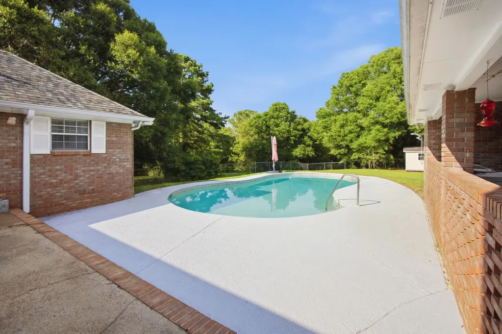 344 Hidden Springs Drive Midland City AL 36350