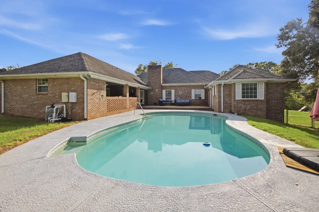 344 Hidden Springs Drive Midland City AL 36350