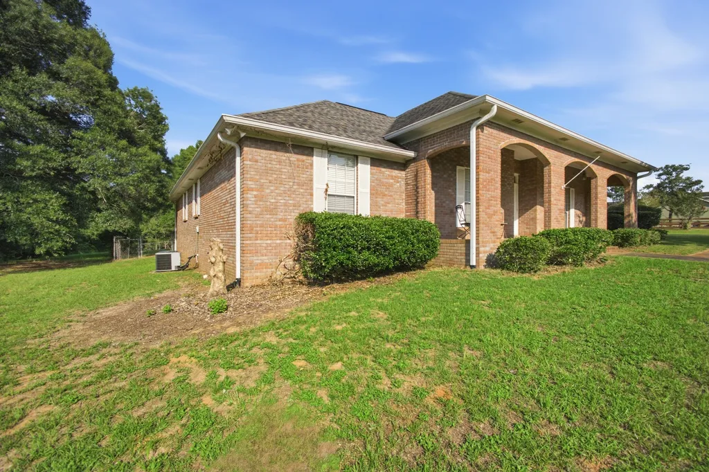 344 Hidden Springs Drive Midland City AL 36350