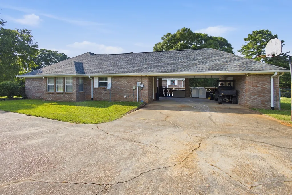 344 Hidden Springs Drive Midland City AL 36350