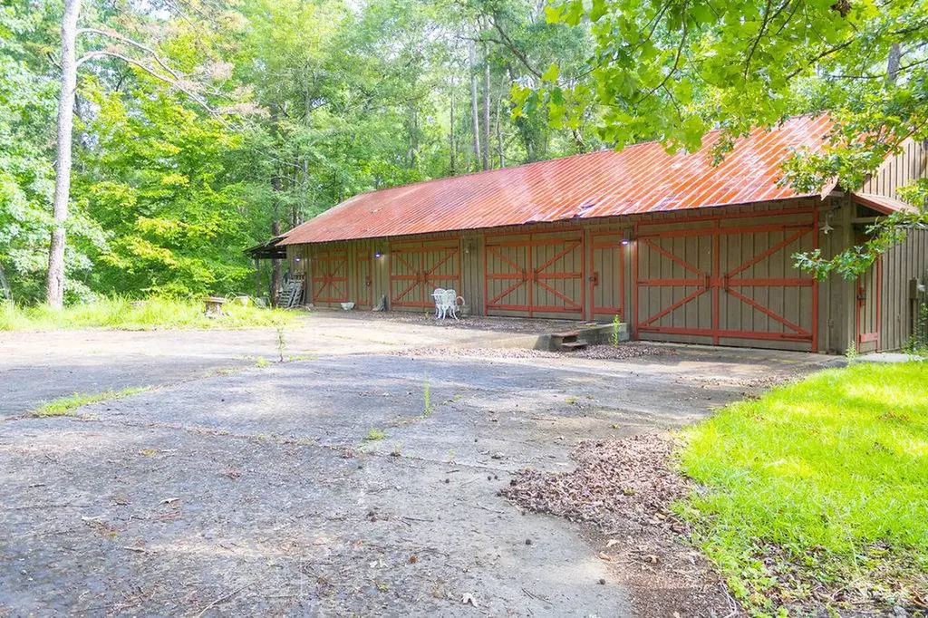 240 Carpenters Lane Jacksonville AL 36265