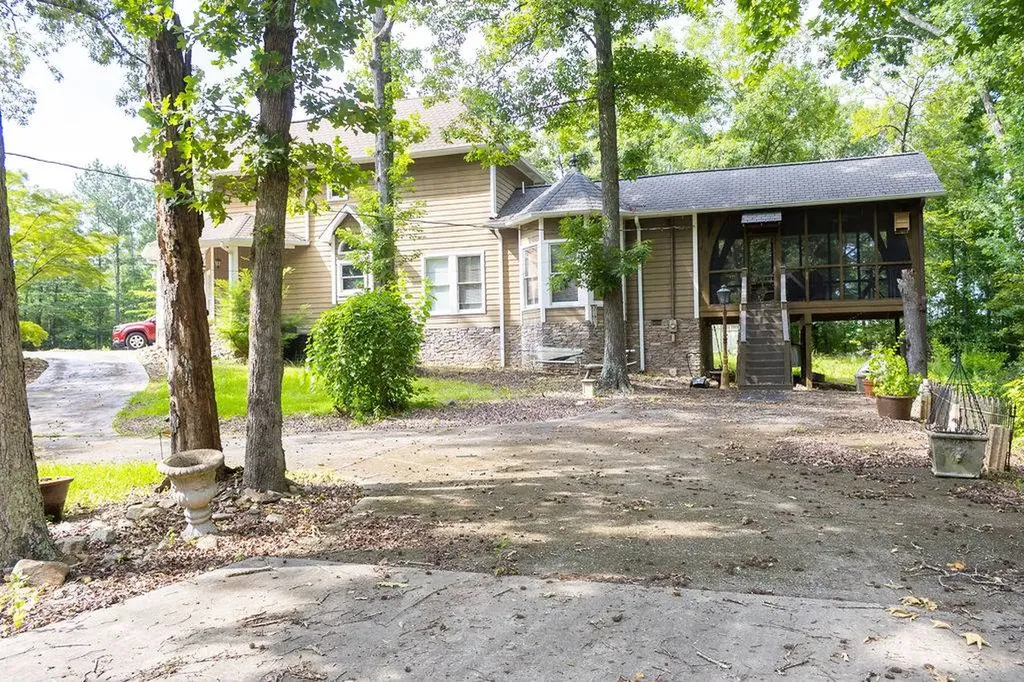 240 Carpenters Lane Jacksonville AL 36265