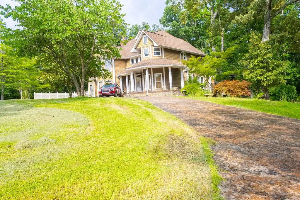 240 Carpenters Lane Jacksonville AL 36265