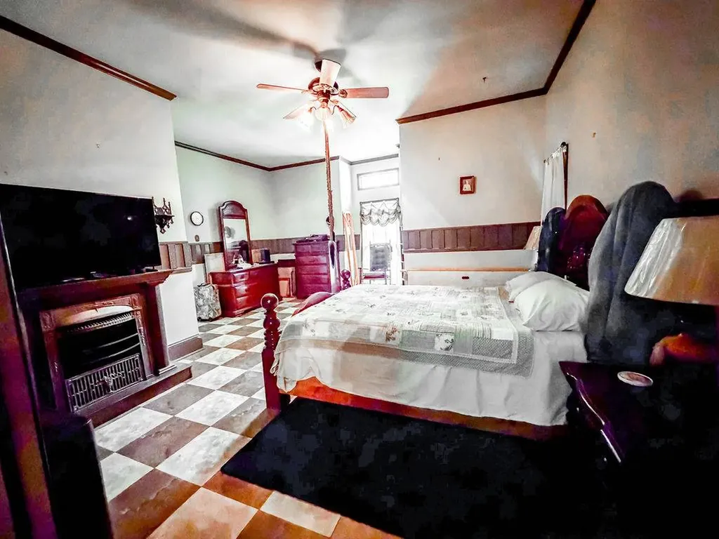240 Carpenters Lane Jacksonville AL 36265