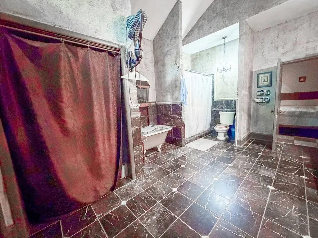 240 Carpenters Lane Jacksonville AL 36265