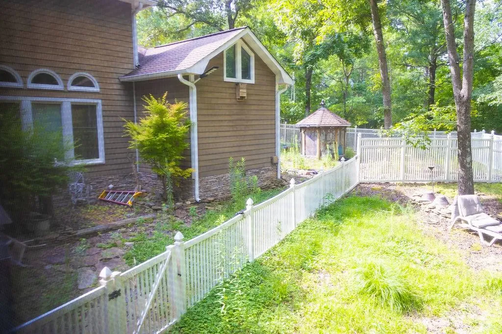240 Carpenters Lane Jacksonville AL 36265