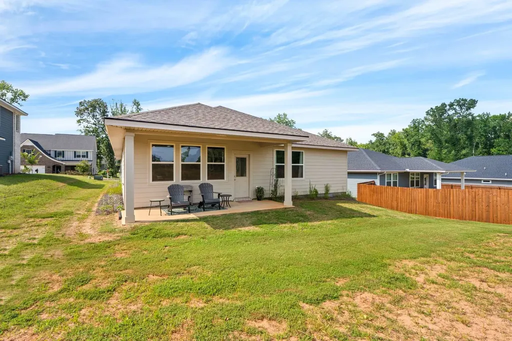 1275 Crescent Boulevard Auburn AL 36830