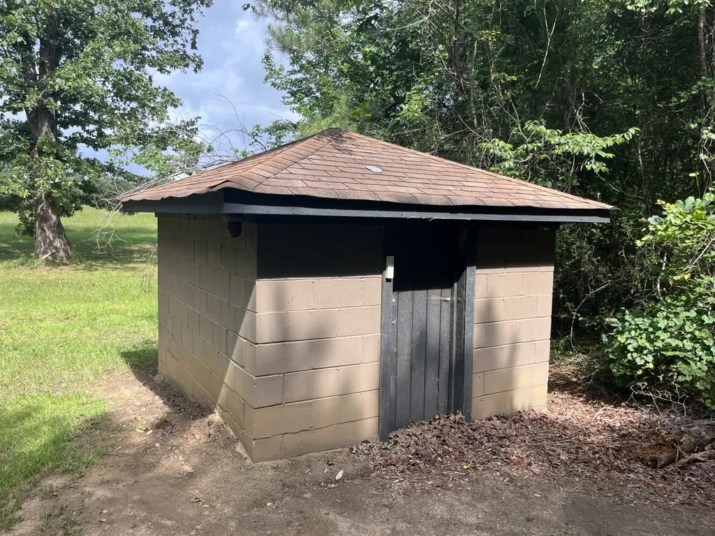 565 County Road 361 Billingsley AL 36006