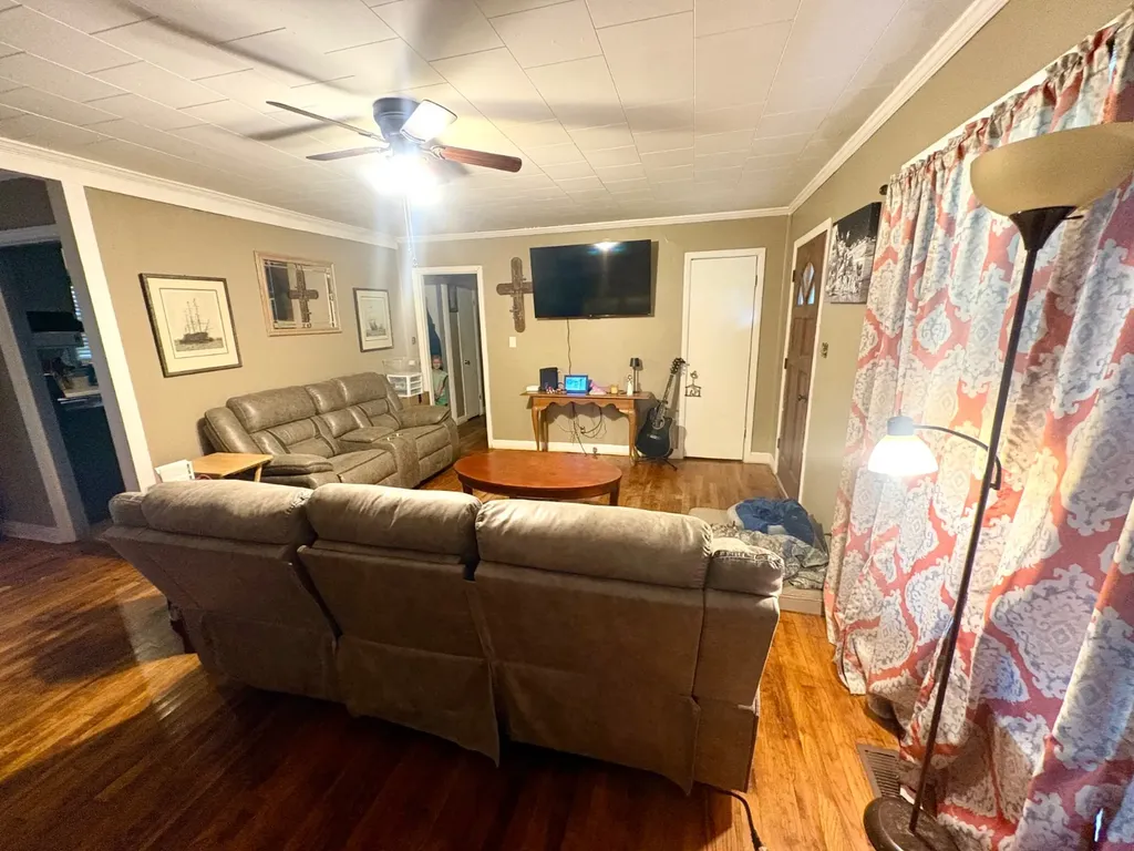 417 N Dvorak Circle Linden AL 36748