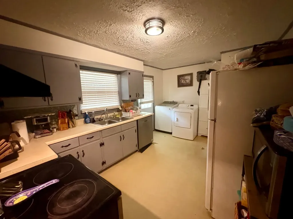 417 N Dvorak Circle Linden AL 36748