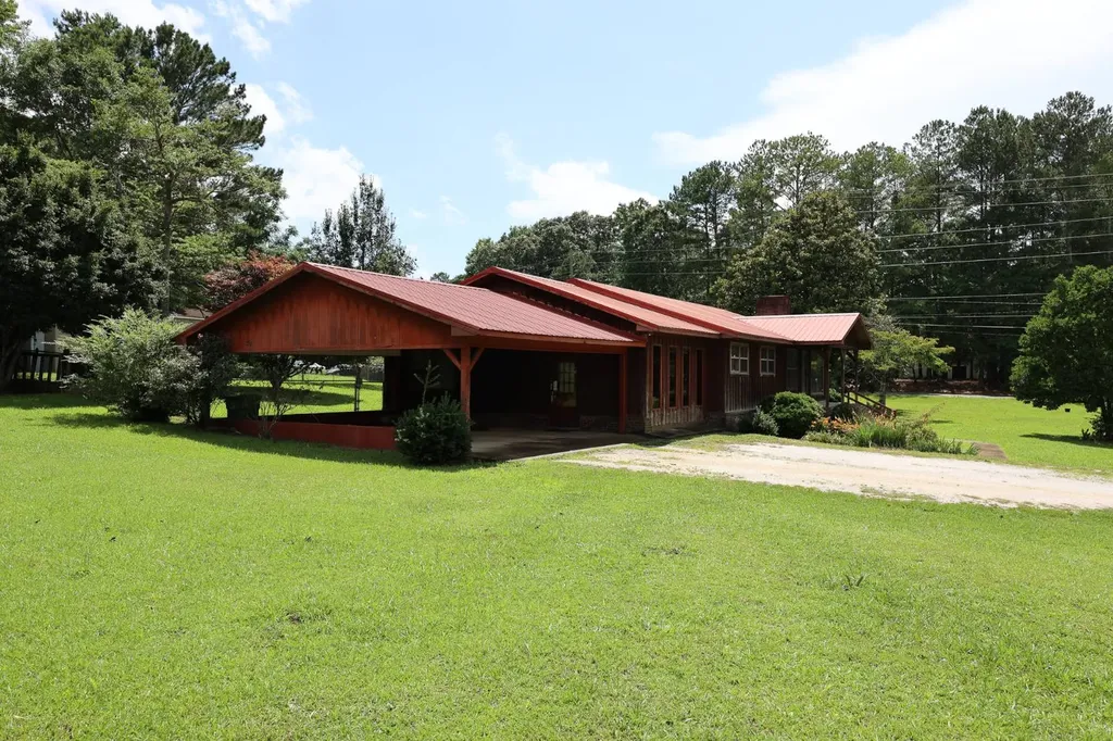 30 Brookwood Avenue Ashland AL 36251