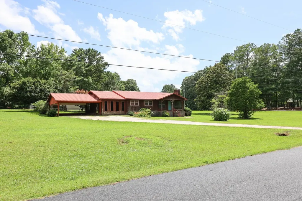 30 Brookwood Avenue Ashland AL 36251