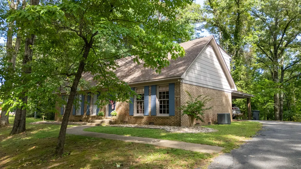 451 13th Street SW Fayette AL 35555