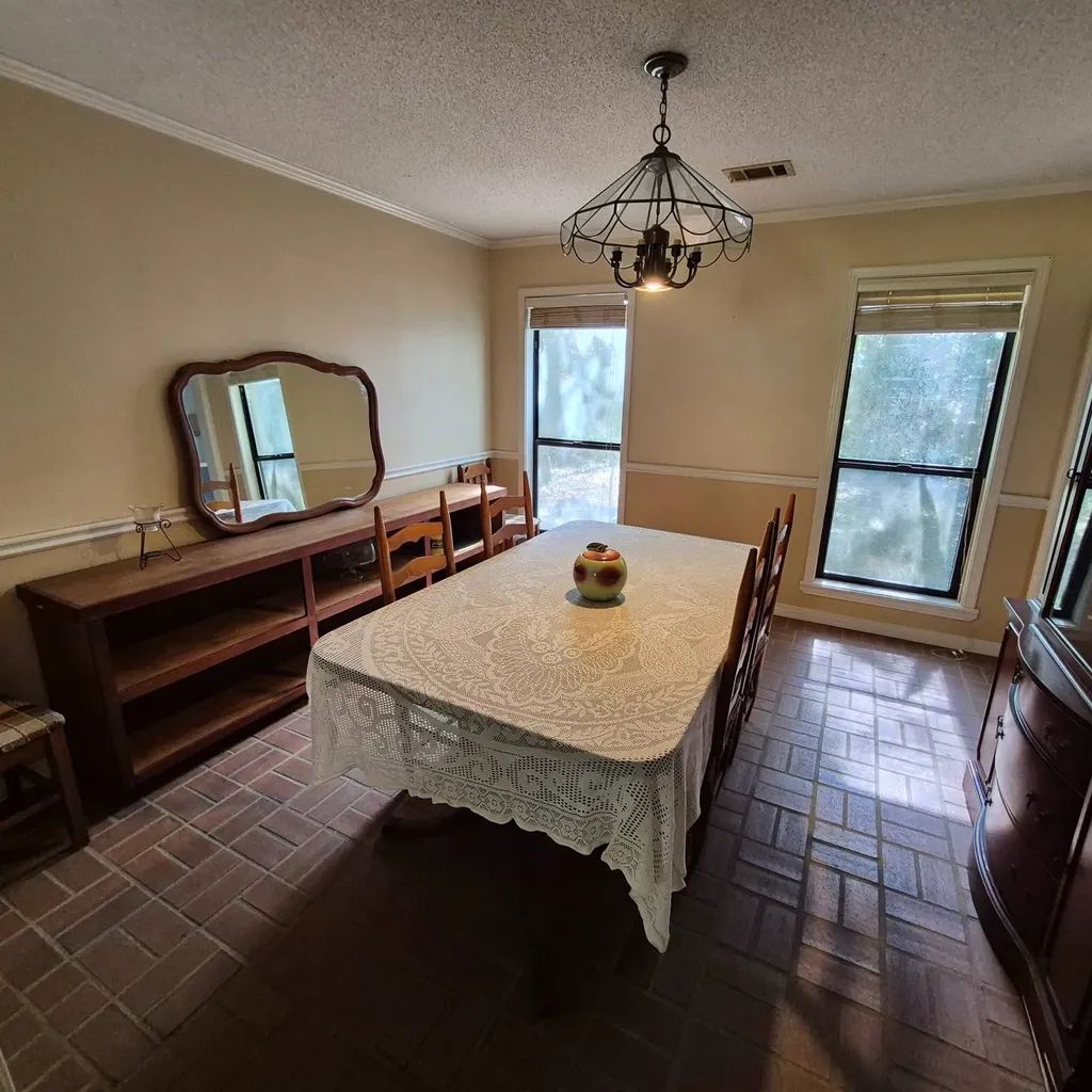 110 Cottonwood Evergreen AL 36401